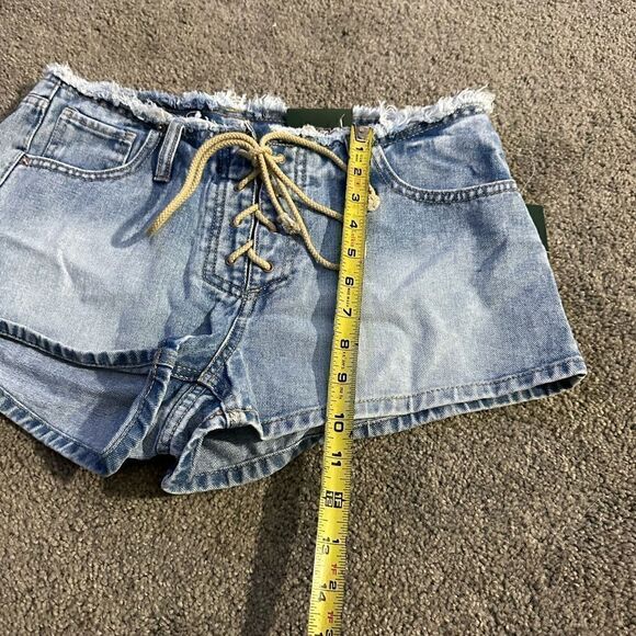 Wild Fable Lace Up Front Jean Shorts Size 8 or Size 14 NWT - Picture 14 of 15